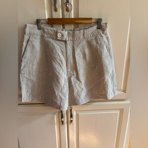 Alex Mill  beige 100% Linen front pleated shorts. Size 14